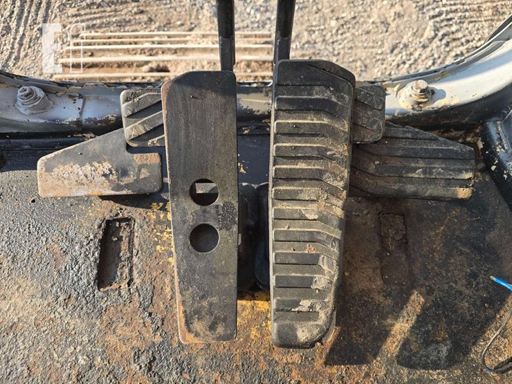 1995-caterpillar-325l-image-14