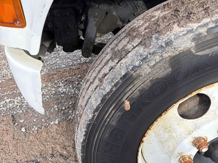 international-4900-image-14