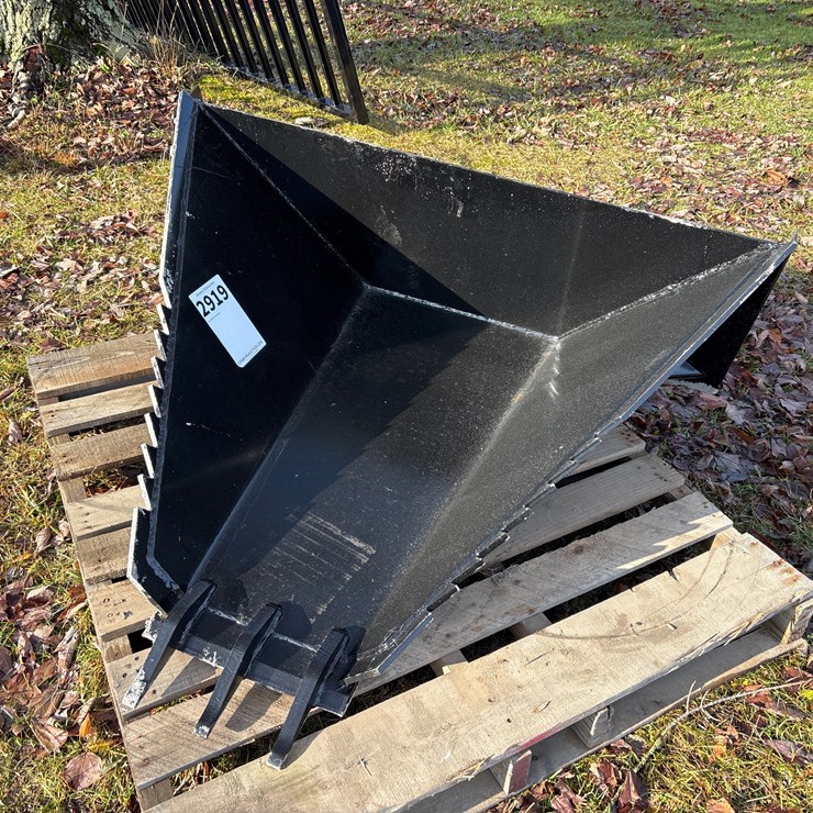 #2919 • new JMR stump bucket