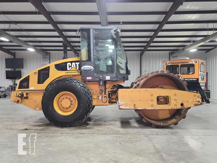 2008-caterpillar-cs56-image-6