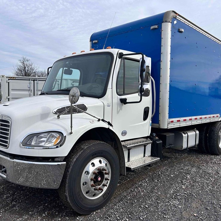 2015 Freightliner Box Truck