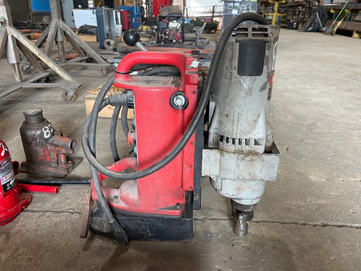 #83-•-milwaukee-magnet-drill-image-1