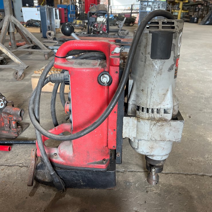 #83 • MILWAUKEE MAGNET DRILL