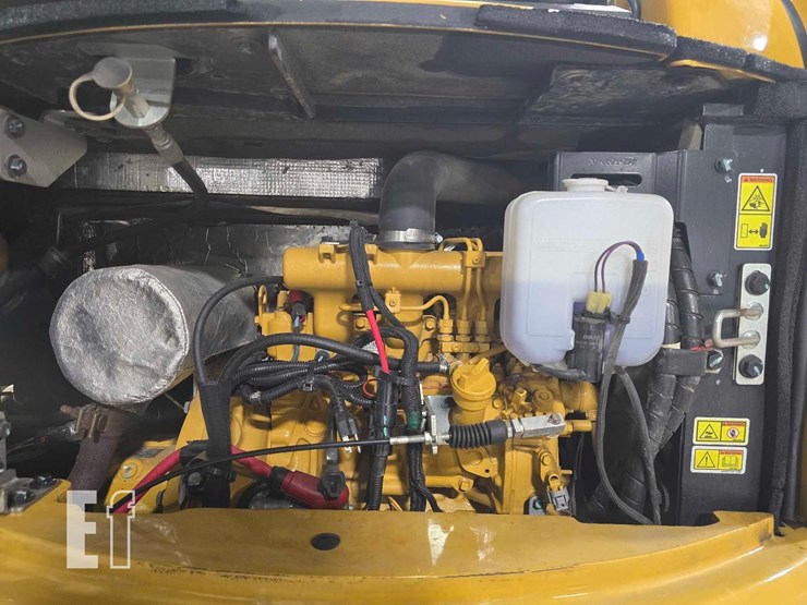 2021-caterpillar-303.5e2-cr-image-30