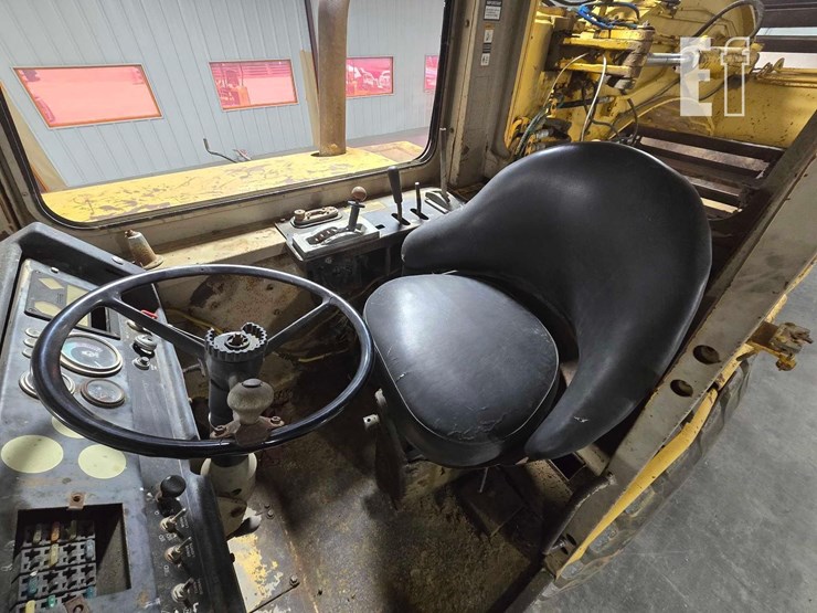 1989-deere-862b-image-12