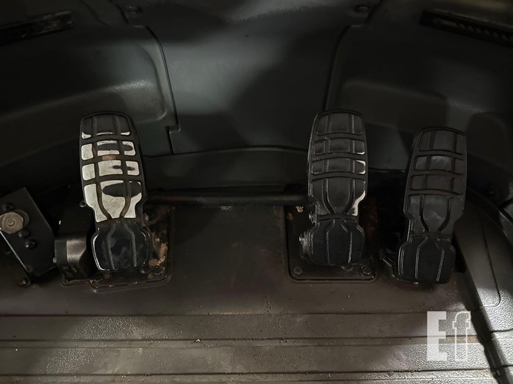 2019-caterpillar-962m-image-19