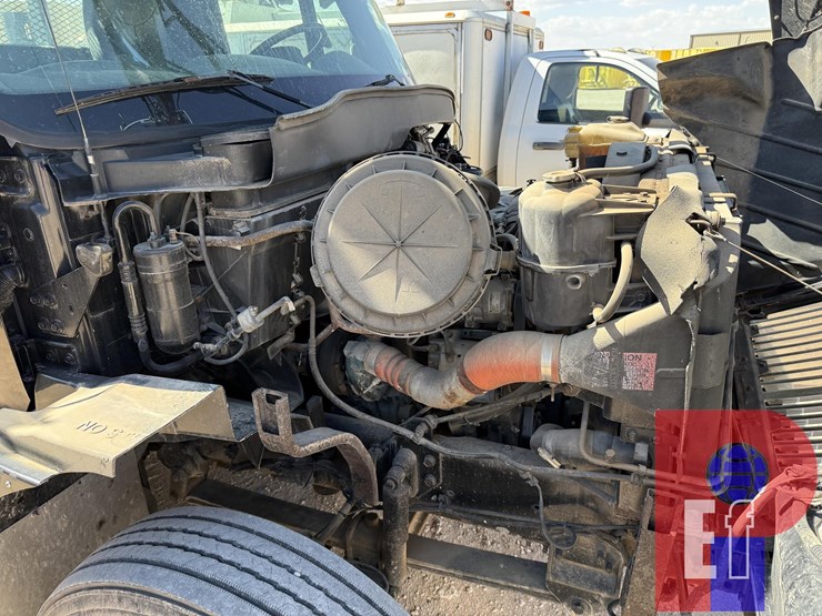 international-workstar-7400-image-21