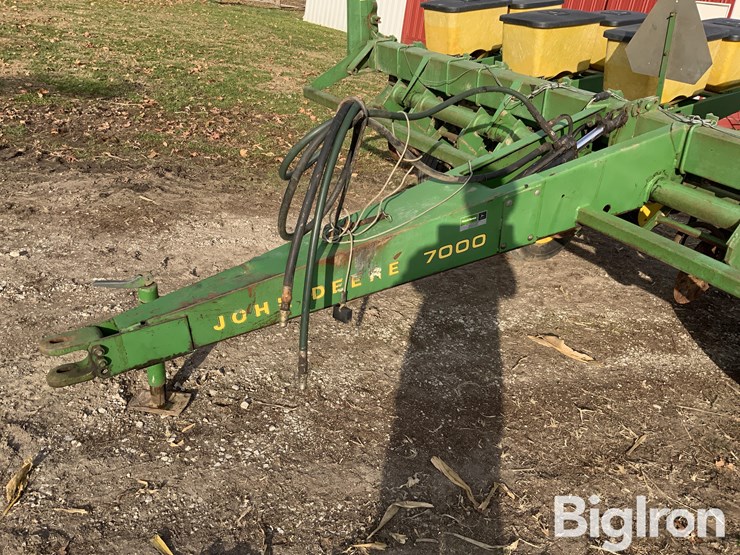 john-deere-7000-image-9