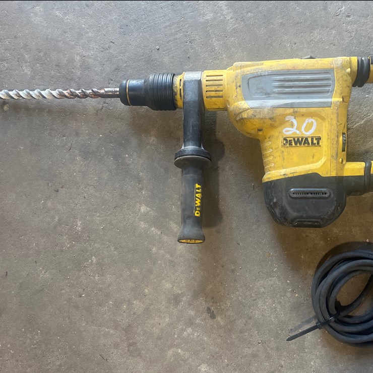#20 • DEWALT HAMMER DRILL D25614