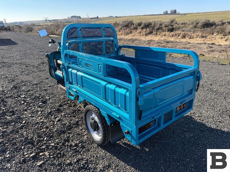 2025-ir-iret13-electric-tricycle-image-3