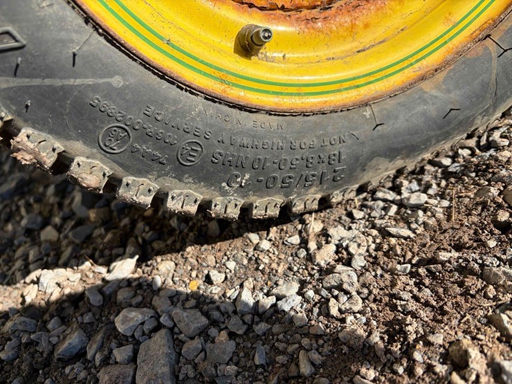 john-deere-x739-image-9