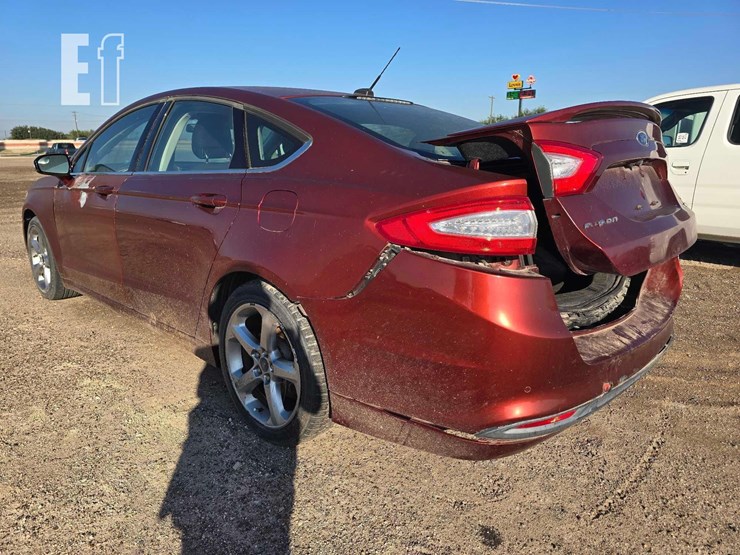 2014-ford-fusion-image-4