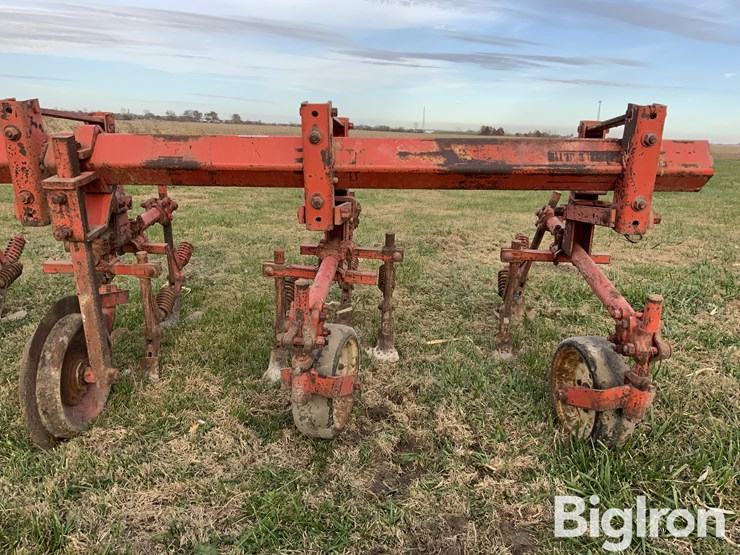 6r30"-cultivator-w/rolling-shields-image-12