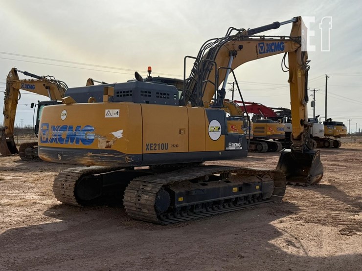 2022-xcmg-xe210u-image-4