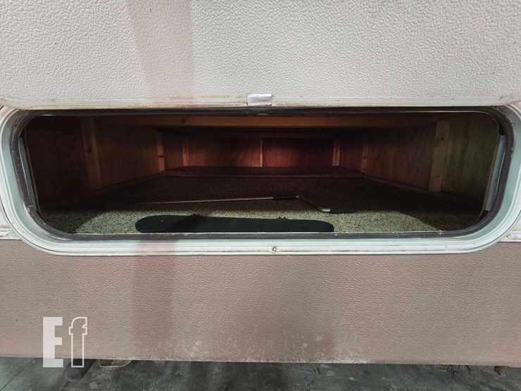 2010-sprinter-rv-image-15