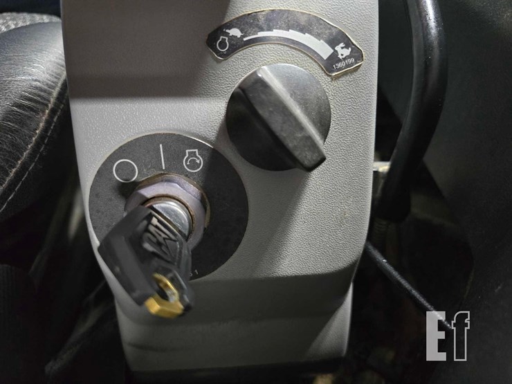 2021-caterpillar-303.5e2-cr-image-23