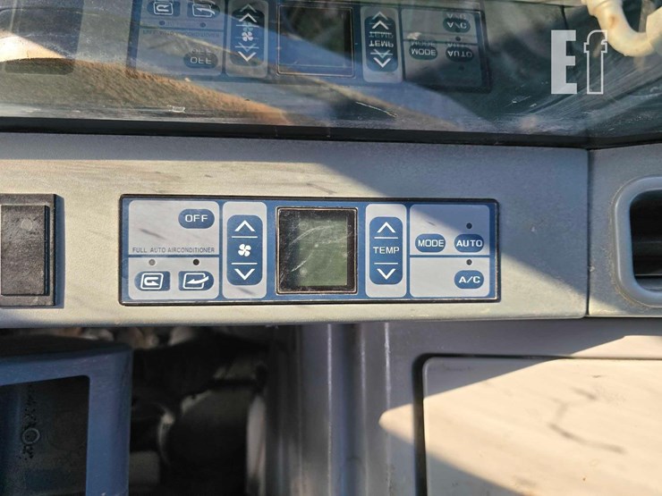 2022-xcmg-xe210u-image-18