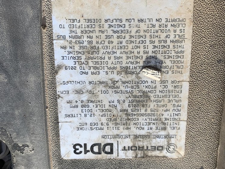 2020-freightliner-coronado-122-sd-image-7