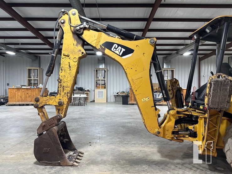 2016-caterpillar-415f2-image-15