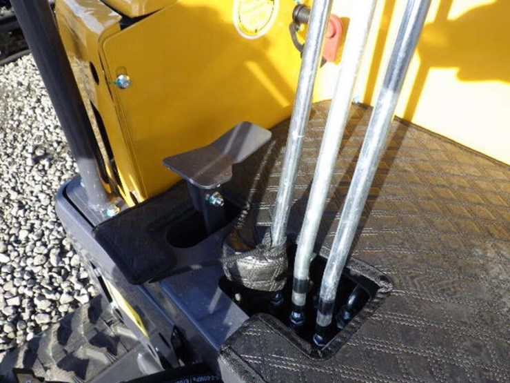 2025-cfg-mx20r-hydraulic-excavator-image-25