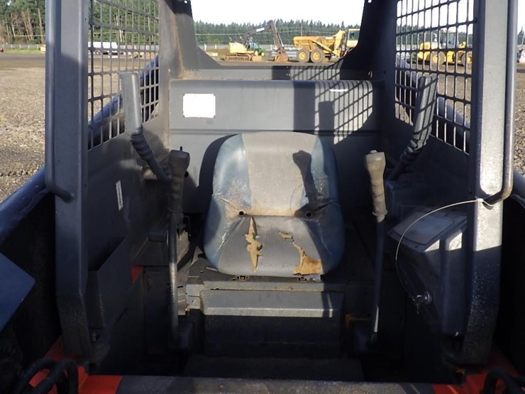 tcm-607-skid-steer-loader-image-19