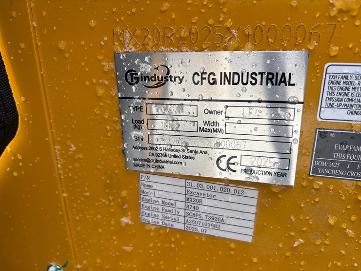 #2012-•-unused-mx20r-mini-excavator-image-3
