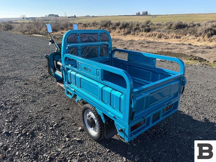 2025-ir-iret13-electric-tricycle-image-3