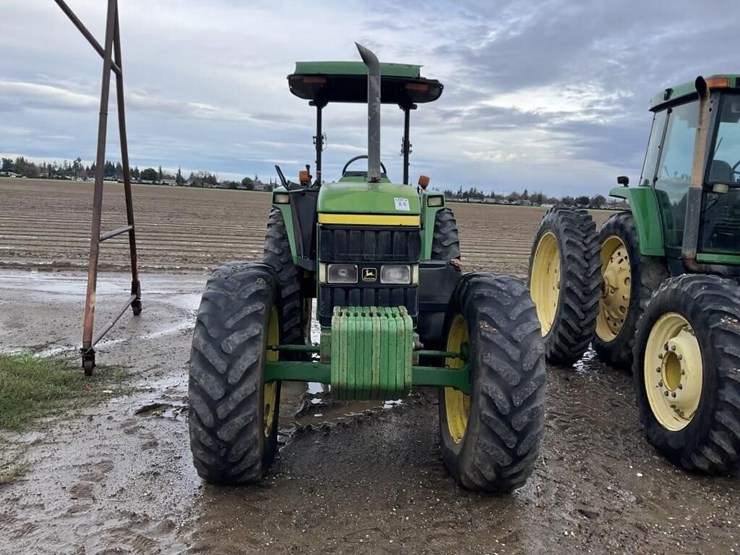 john-deere-7210-image-2