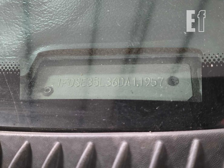 2006-ford-e350-sd-image-34