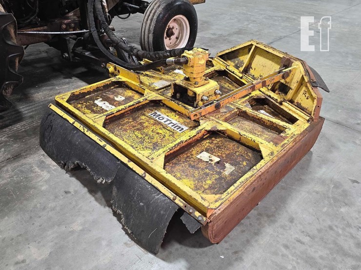 2005-massey-ferguson-5455-image-14