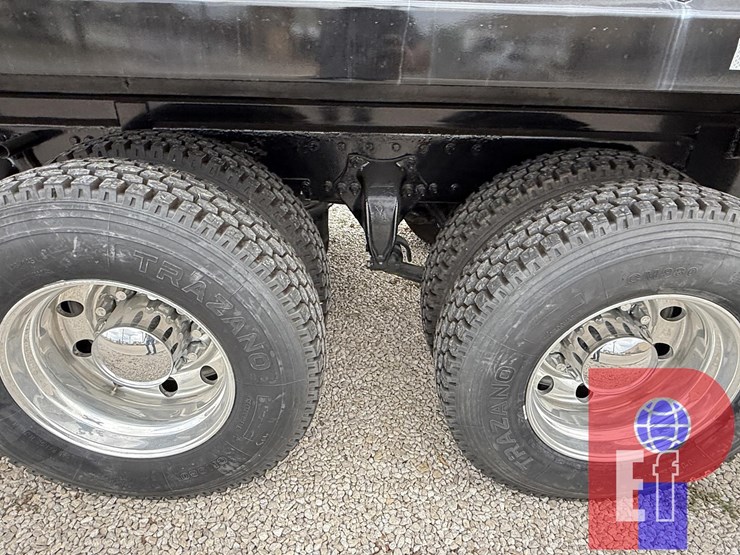 2018-freightliner-cascadia-125-image-8