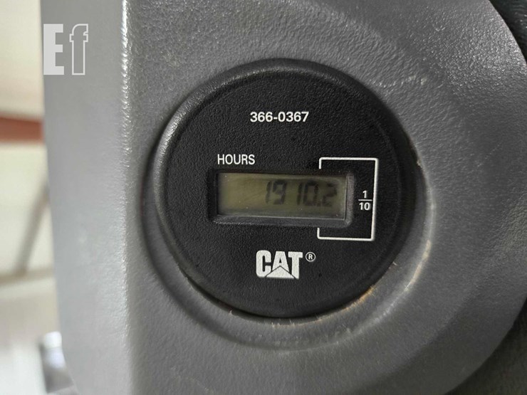 2005-caterpillar-cp-563e-image-24
