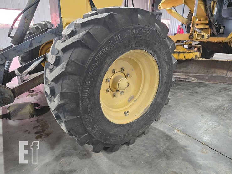 2004-volvo-g60-image-22