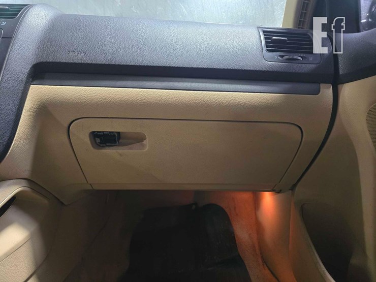 2009-volkswagen-jetta-image-14