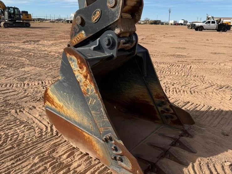 2022-xcmg-xe210u-image-13