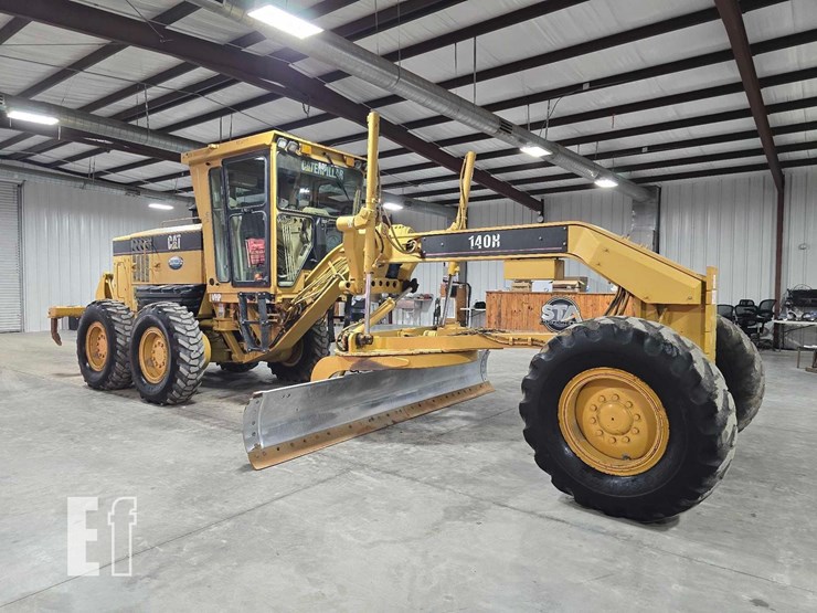 2004-caterpillar-140h-image-2