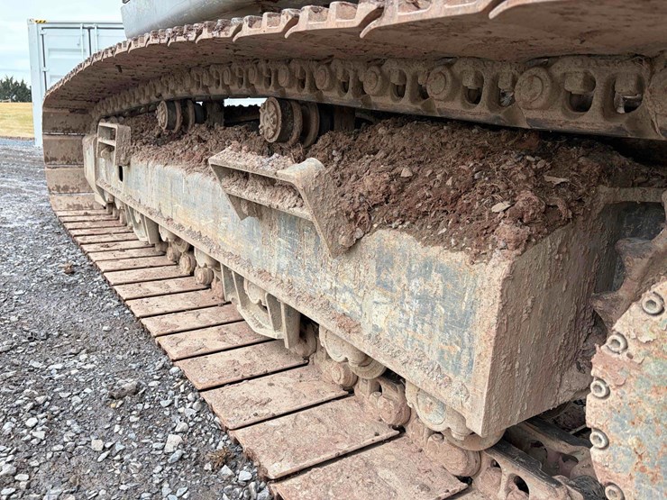 2016-volvo-ec220e-image-8