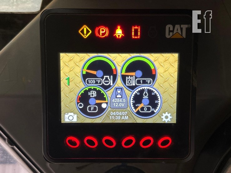2018-caterpillar-259d-image-21