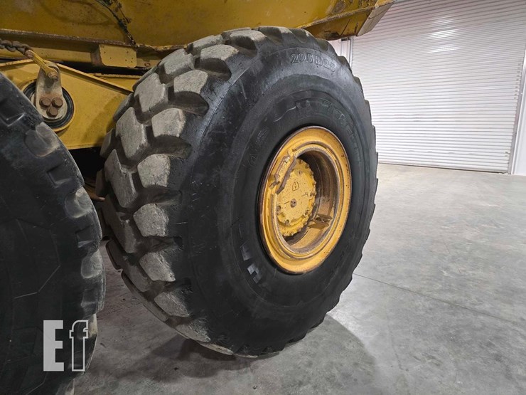 2015-caterpillar-745c-image-21