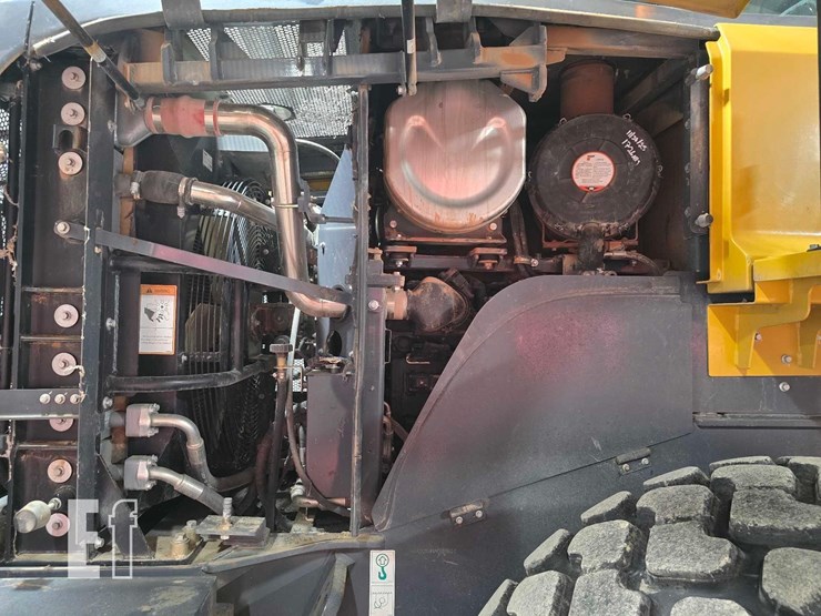 2022-xcmg-xc948u-image-26