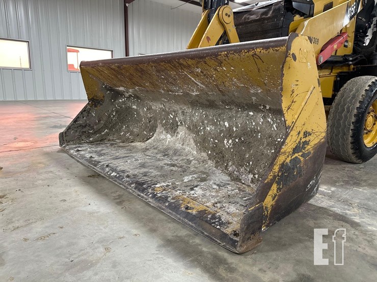 2016-caterpillar-415f2-image-10