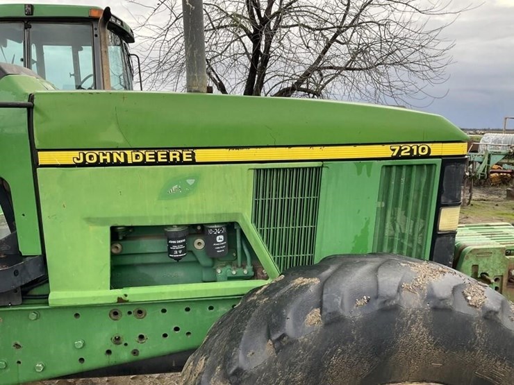 john-deere-7210-image-11