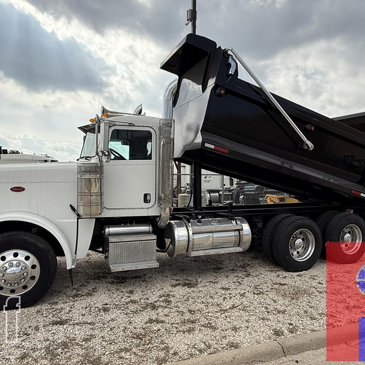 2014 PETERBILT 388