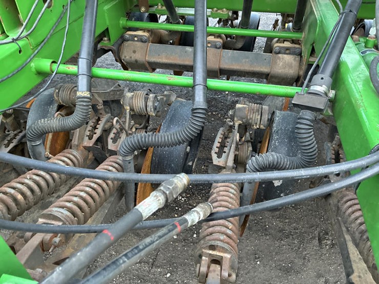 john-deere-1590-image-8