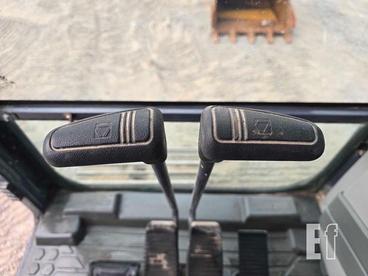 2022-xcmg-xe210u-image-14