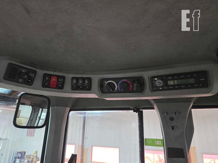 2020-caterpillar-926m-image-22