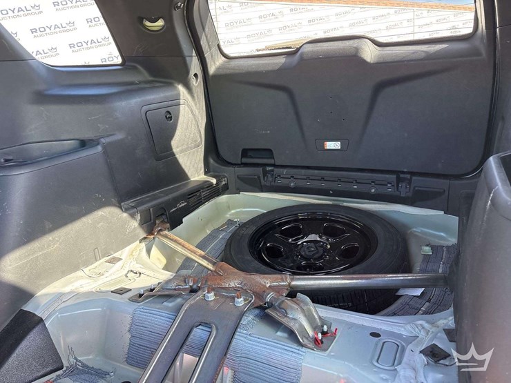 2017-ford-explorer-image-17