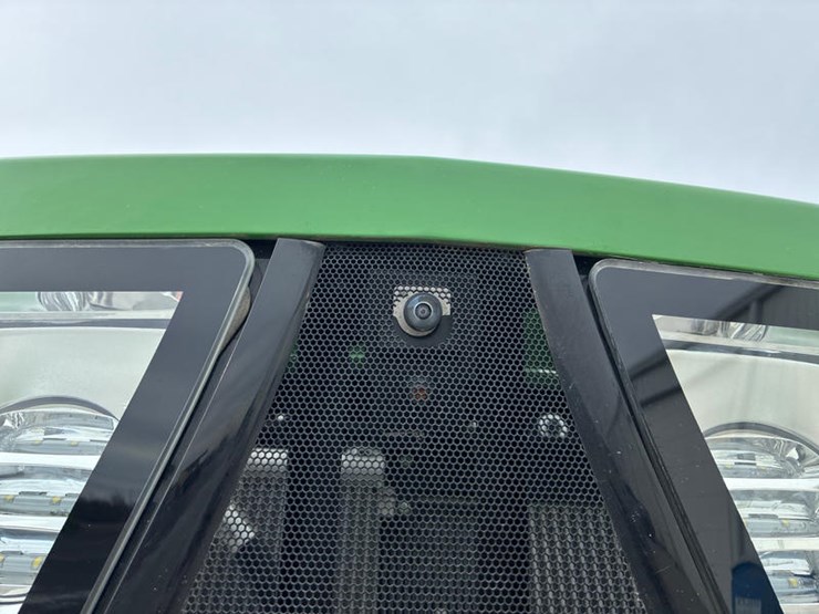 2024-john-deere-9r-590-image-8