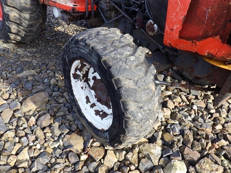 kubota-l2501-image-15