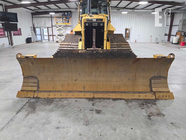 2013-caterpillar-d6n-lgp-image-11